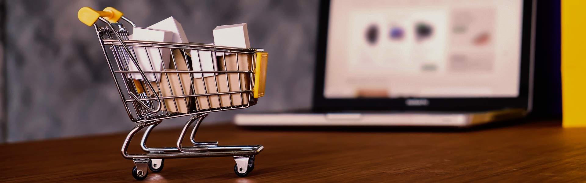 Robust, Attractive, And Scalable E-Commerce Websites